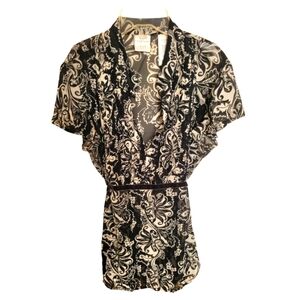 Emma James Black White Floral Velvet Tie Blouse Size 6 Petite